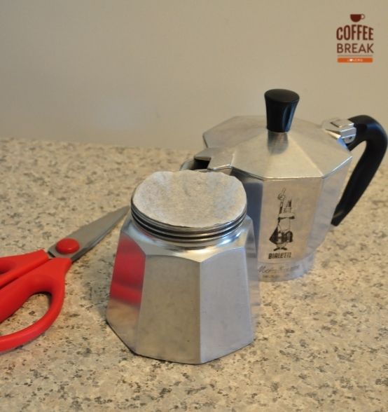 can you use a paper filter in a moka pot