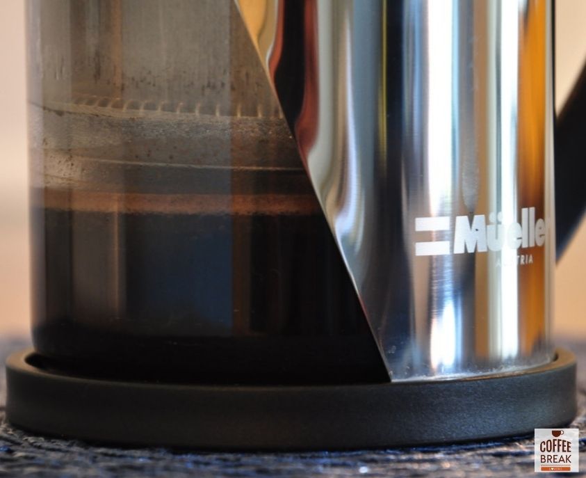 Should you stir coffee in a  french press ?