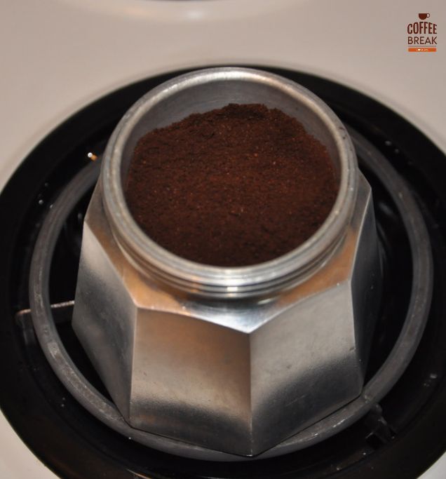 can you half fill a moka pot 